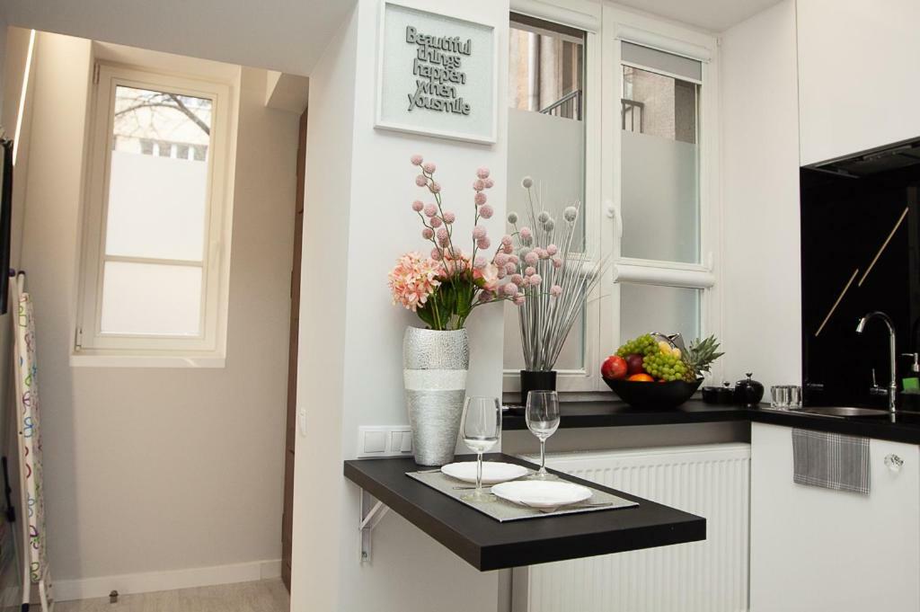 Novel Mini Apartment Warsaw Exterior photo